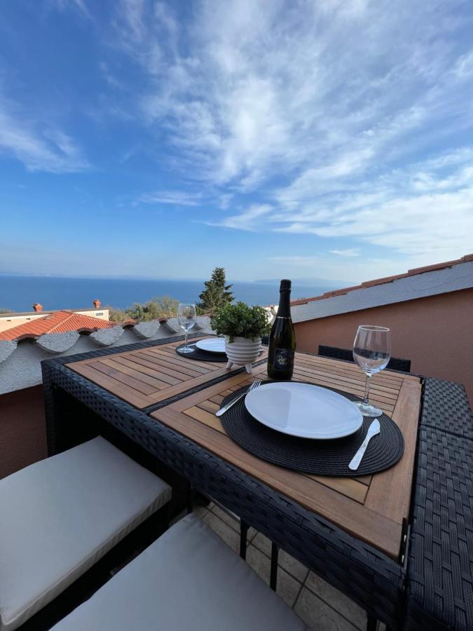 Apartman Maroon Lovran Exterior photo